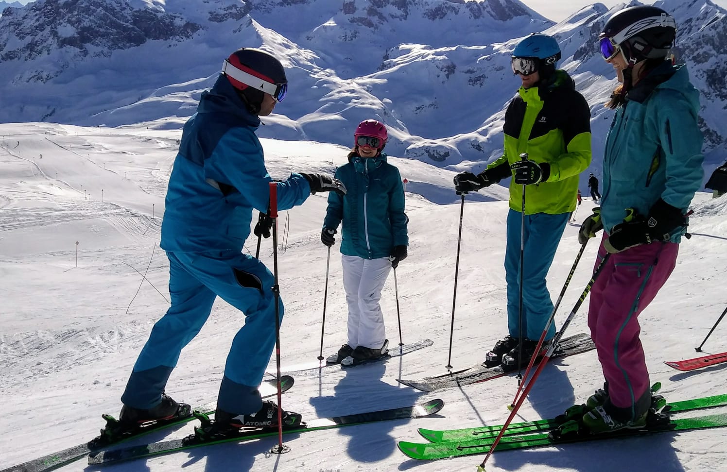 Gruppe von Skifahrern 